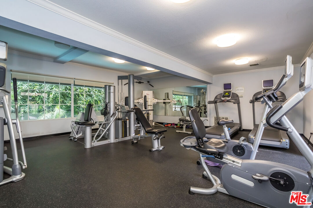 14960 Dickens St Unit: 313