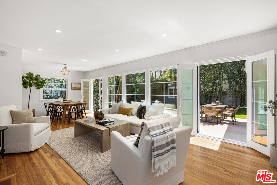 13332 Valleyheart Dr