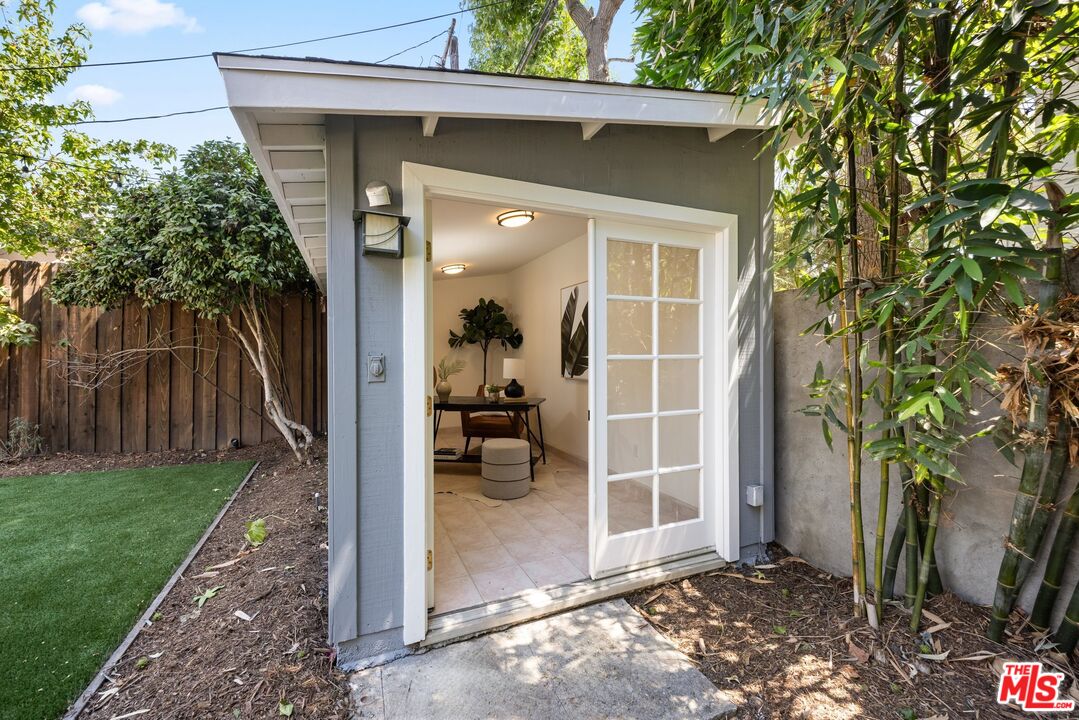 13332 Valleyheart Dr