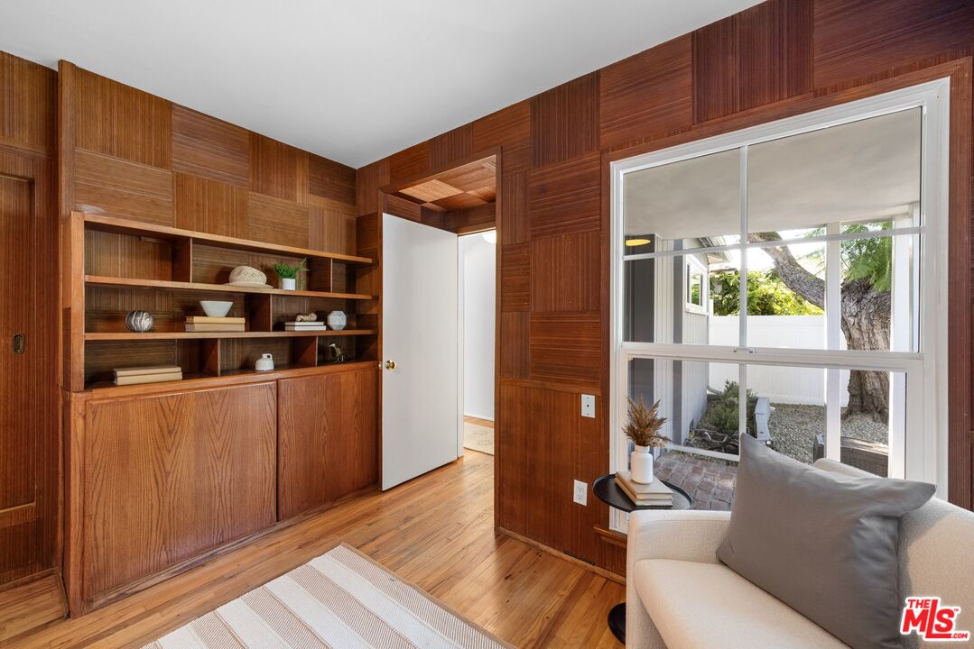 13332 Valleyheart Dr