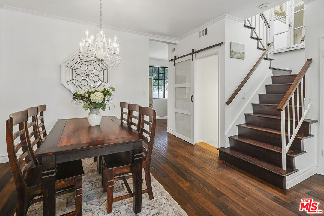 4420 Tujunga Ave Unit: 3