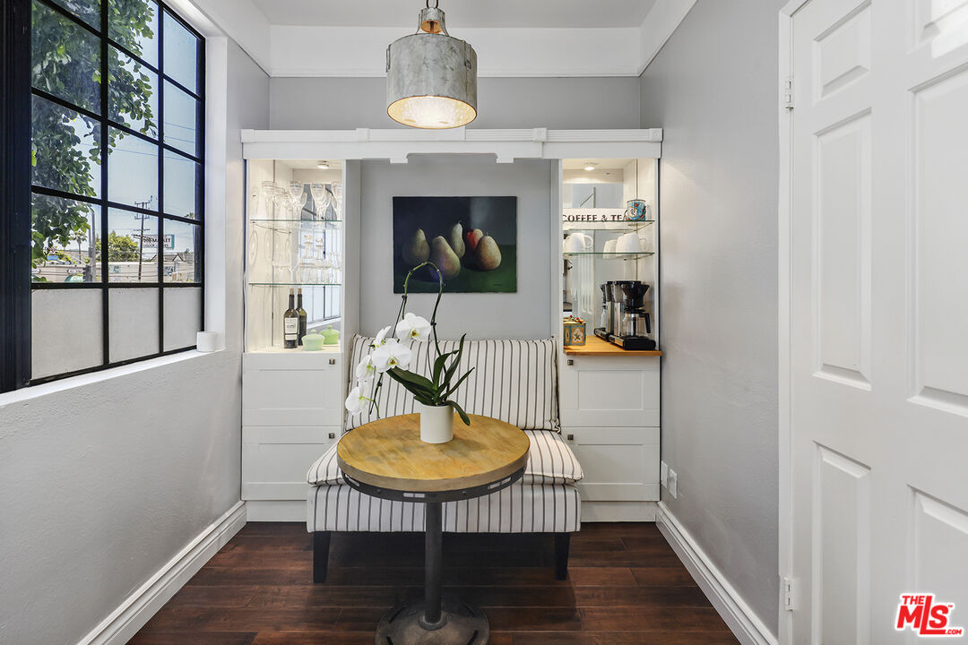 4420 Tujunga Ave Unit: 3