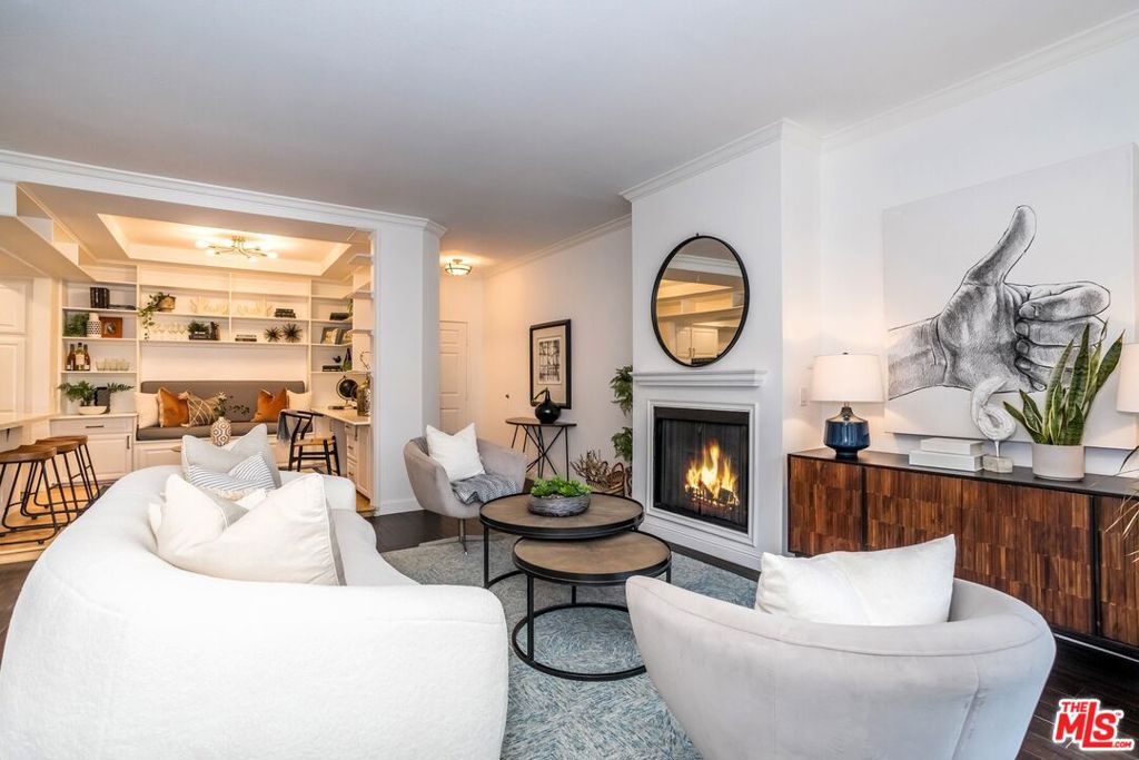 14960 Dickens Street 313