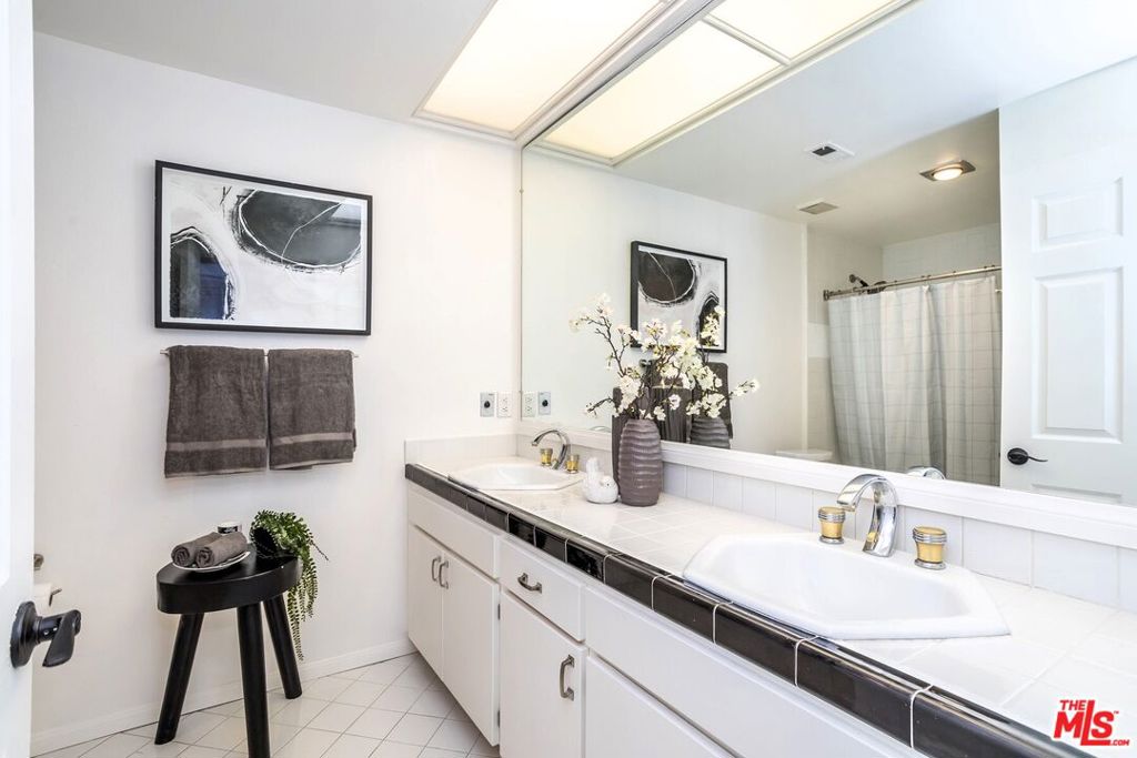 14960 Dickens Street 313