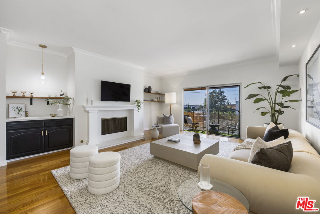 1441 Federal Ave Unit: 301