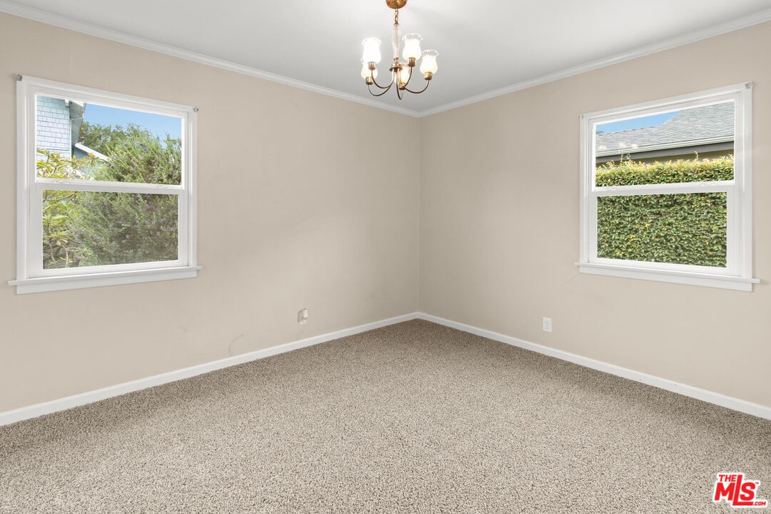 4051 Minerva Ave