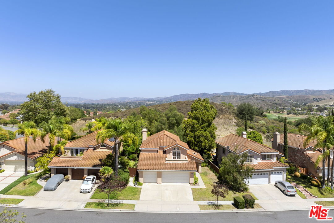 566 Innwood Rd