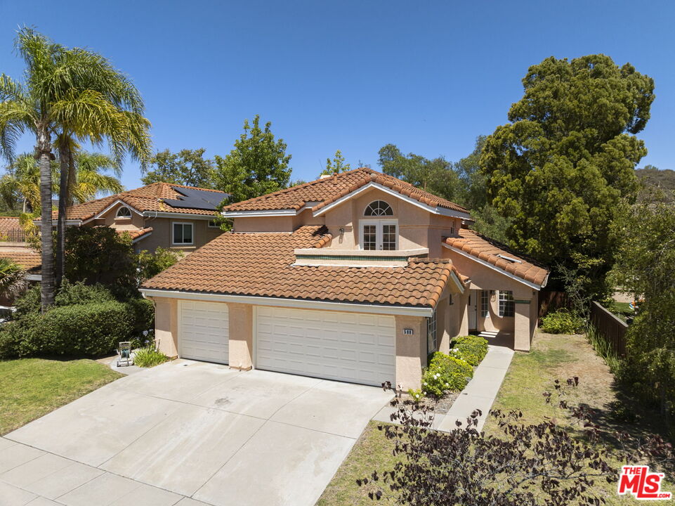 566 Innwood Rd