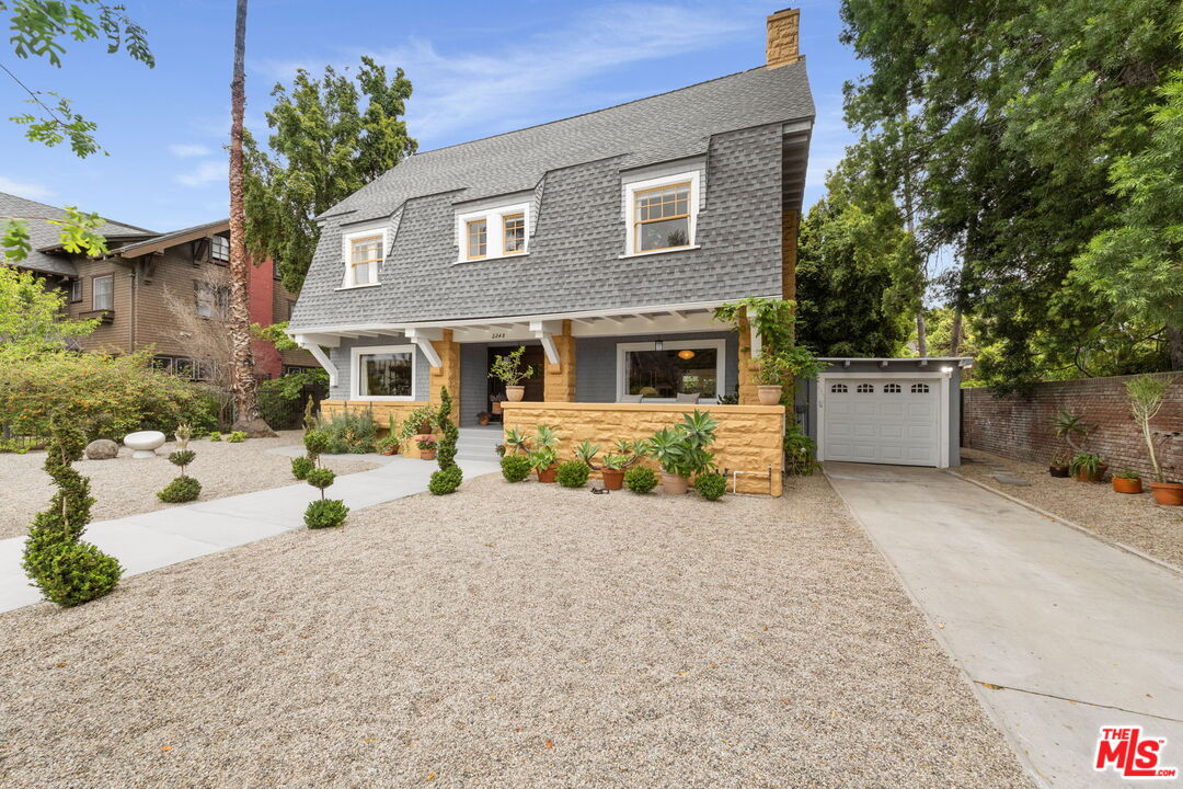 2248 S Hobart Blvd