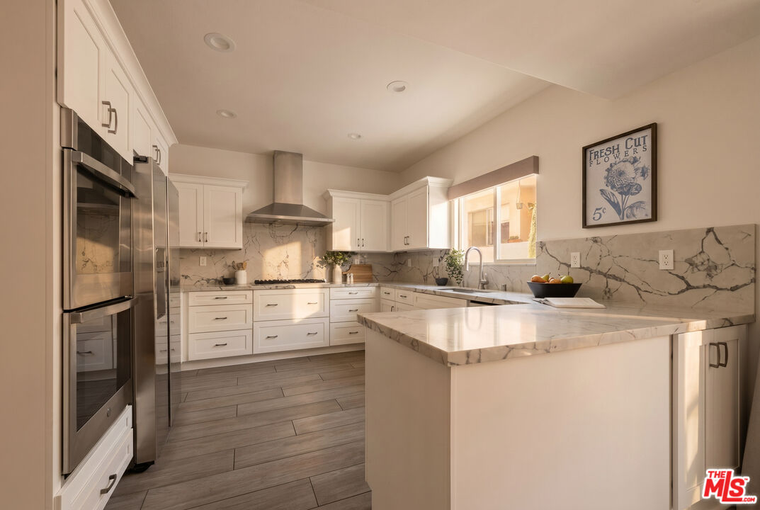 11723 Mayfield Ave Unit: 3