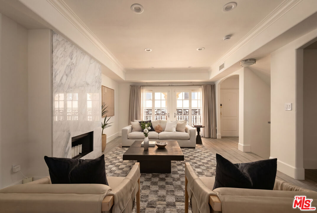 11723 Mayfield Ave Unit: 3