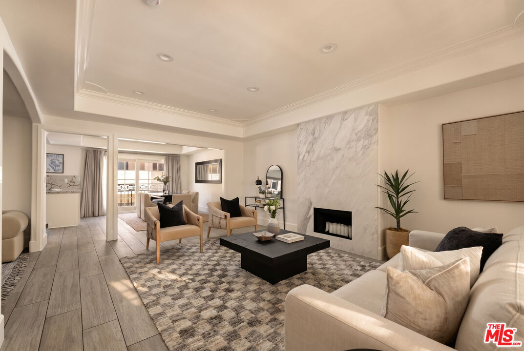 11723 Mayfield Ave Unit: 3