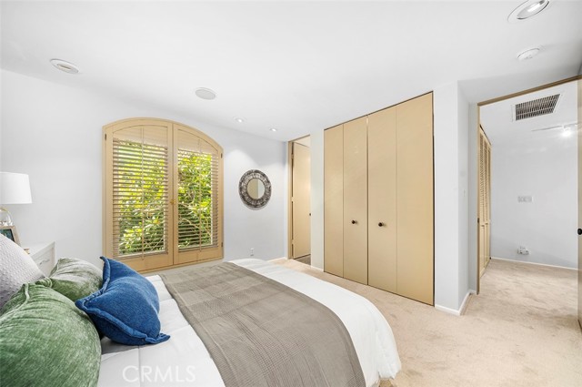 1111 S Orange Grove BLVD