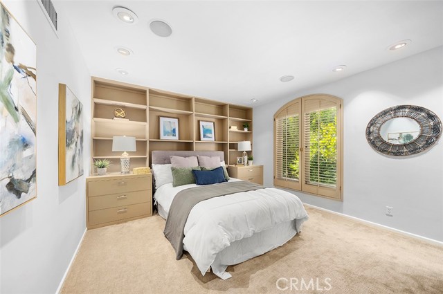 1111 S Orange Grove BLVD