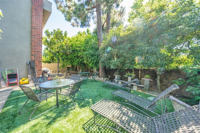 1111 S Orange Grove BLVD