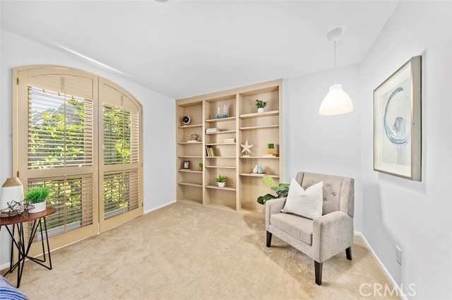 1111 S Orange Grove BLVD