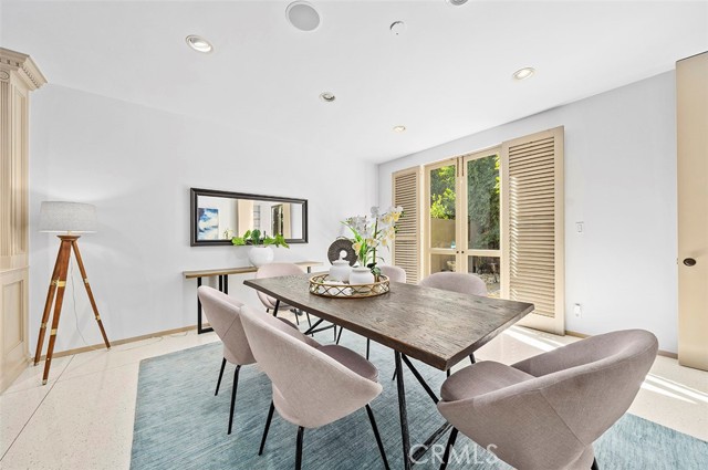 1111 S Orange Grove BLVD