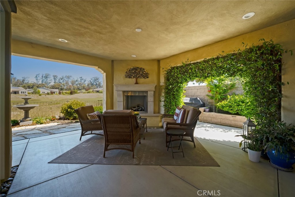 1494 Vista Tesoro Place