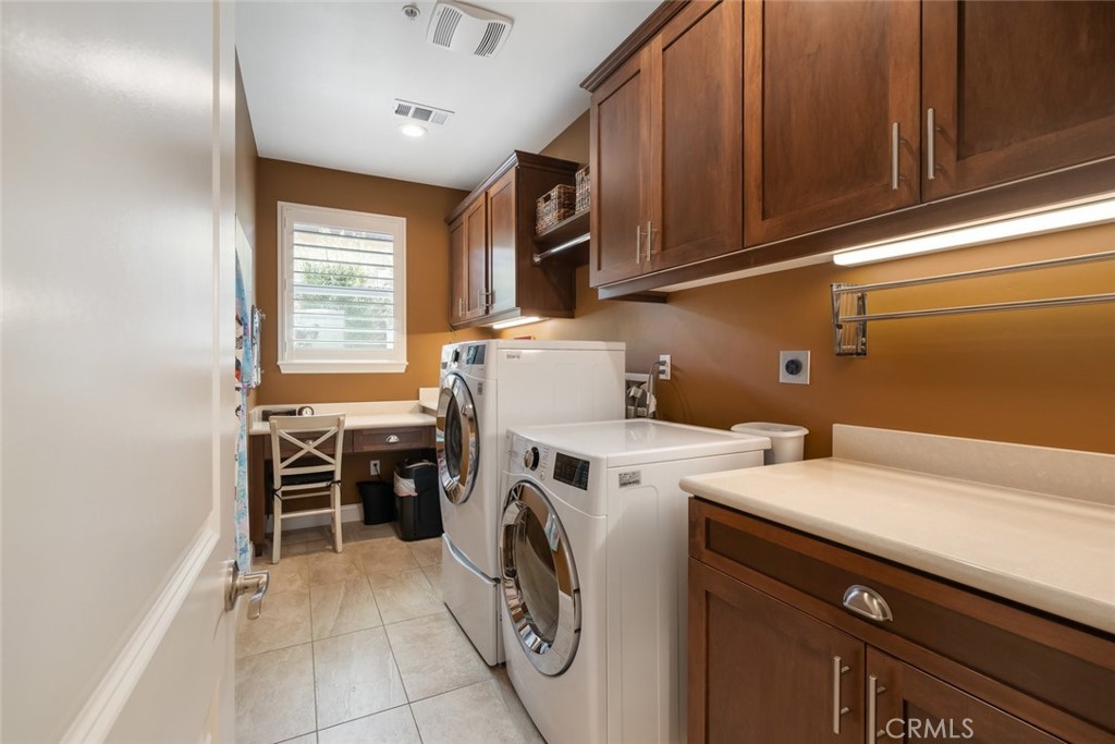 1046 Trail View Place