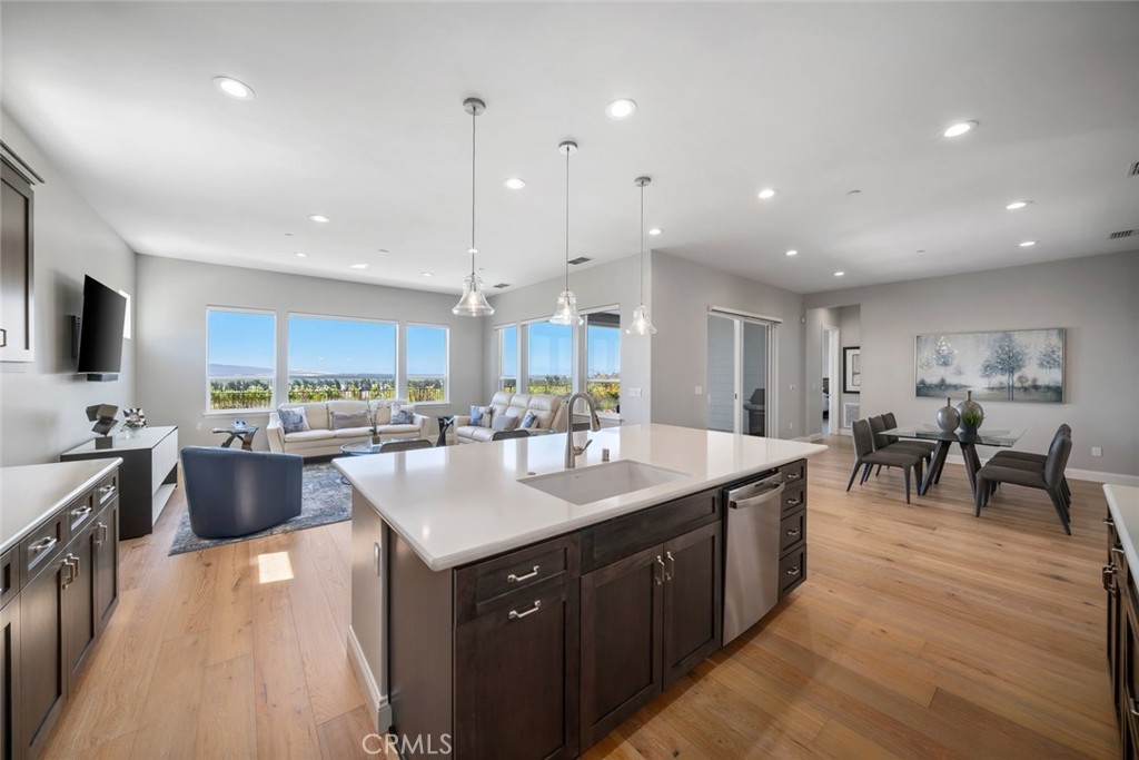 1654 Eucalyptus Road