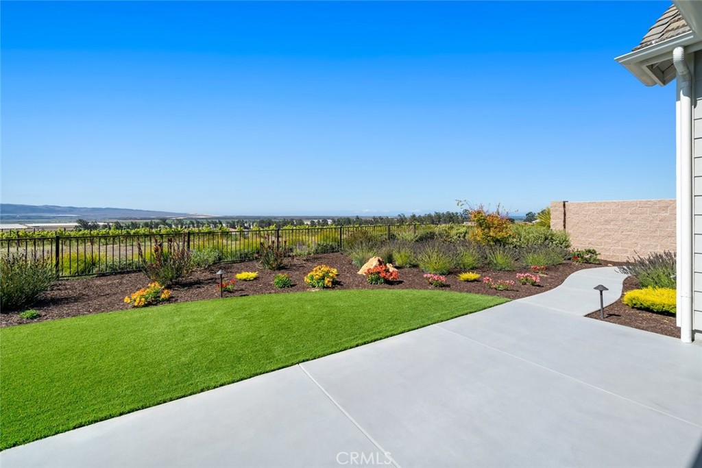 1654 Eucalyptus Road