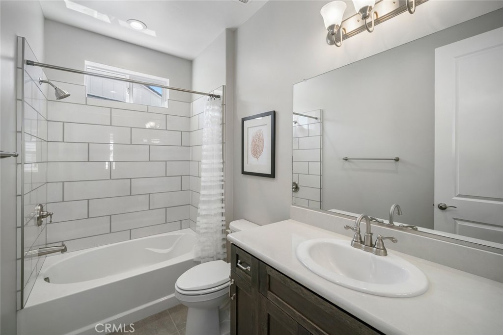 1654 Eucalyptus Road