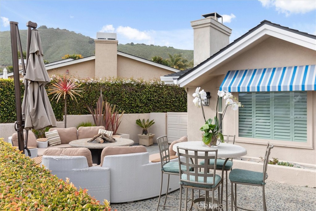 323 La Paloma Avenue