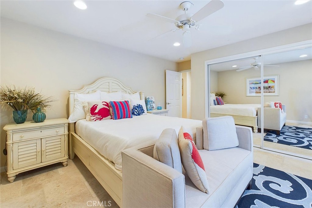 323 La Paloma Avenue