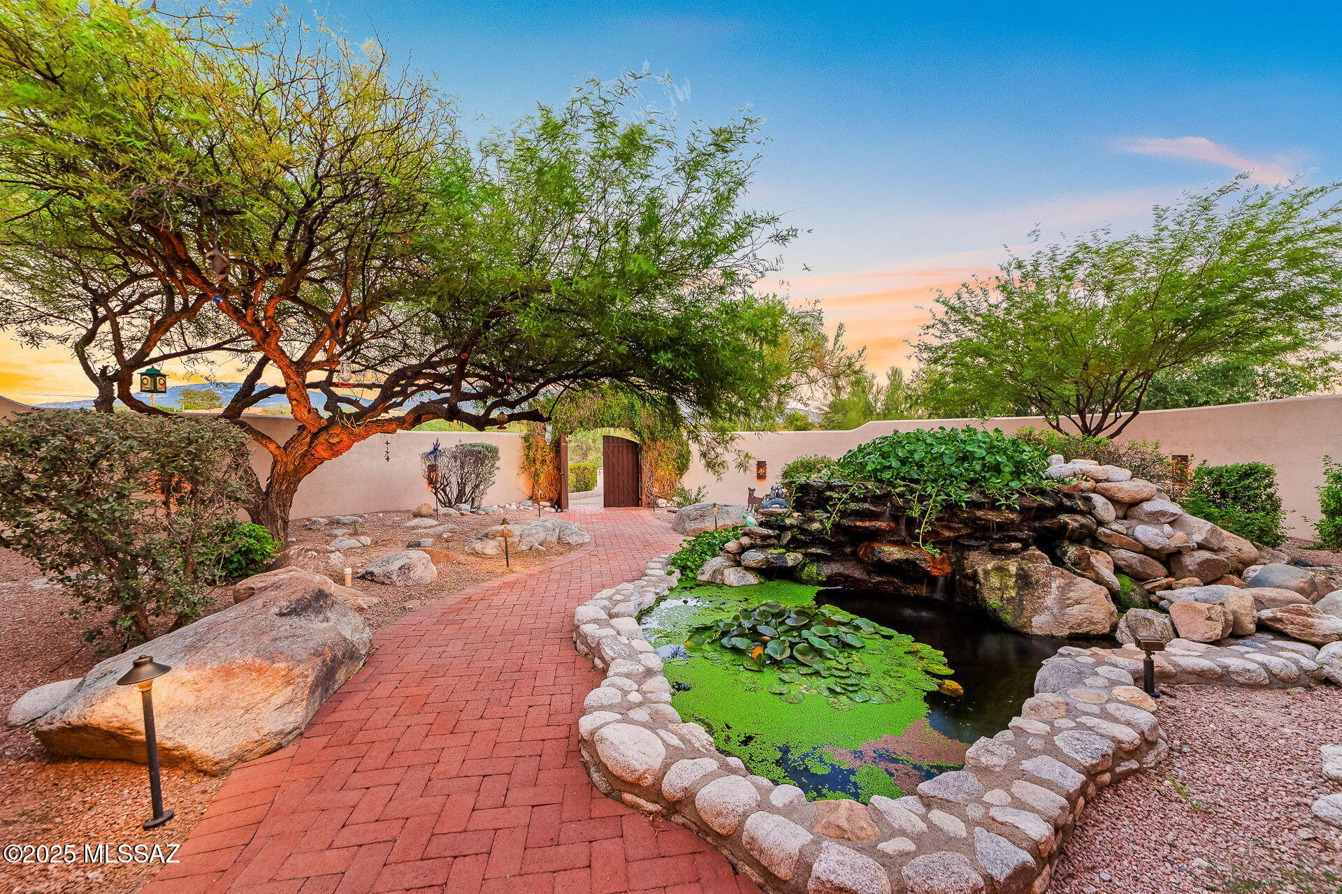 2551 N Soldier Trail