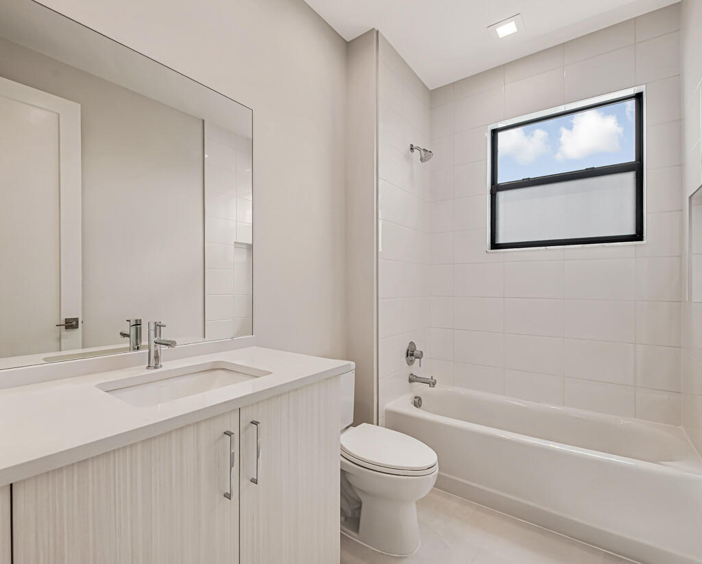 10018 SKYLOFT Street