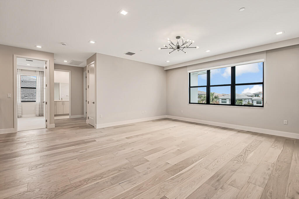 10018 SKYLOFT Street