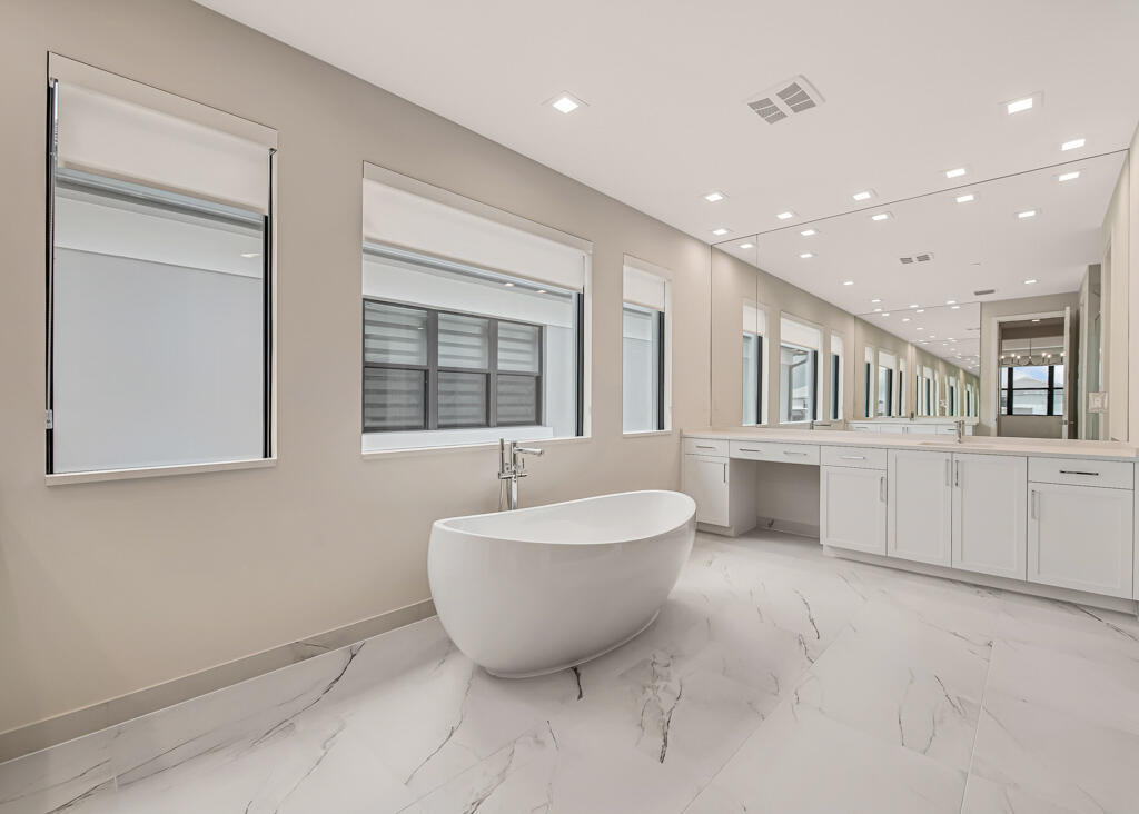 10018 SKYLOFT Street