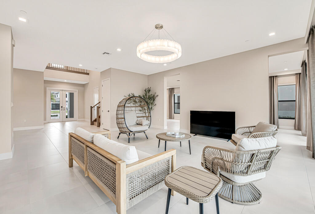 10018 SKYLOFT Street