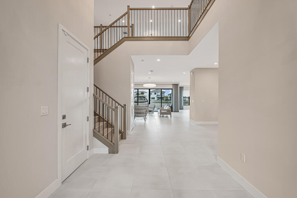 10018 SKYLOFT Street