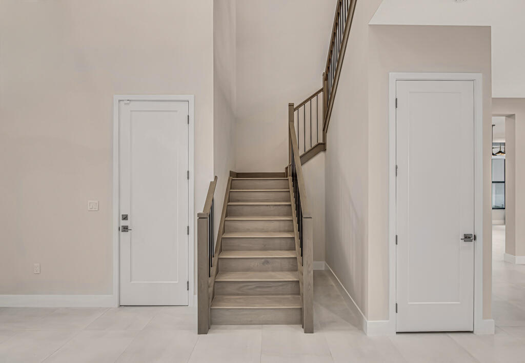 10018 SKYLOFT Street