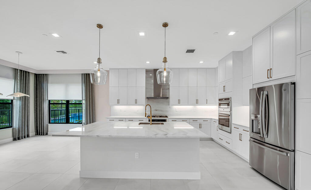 10018 SKYLOFT Street