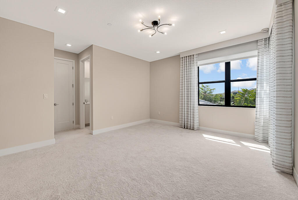 10018 SKYLOFT Street