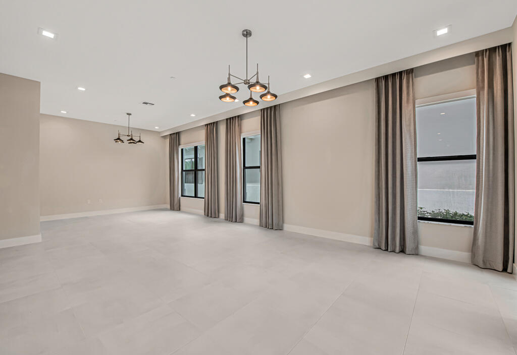 10018 SKYLOFT Street