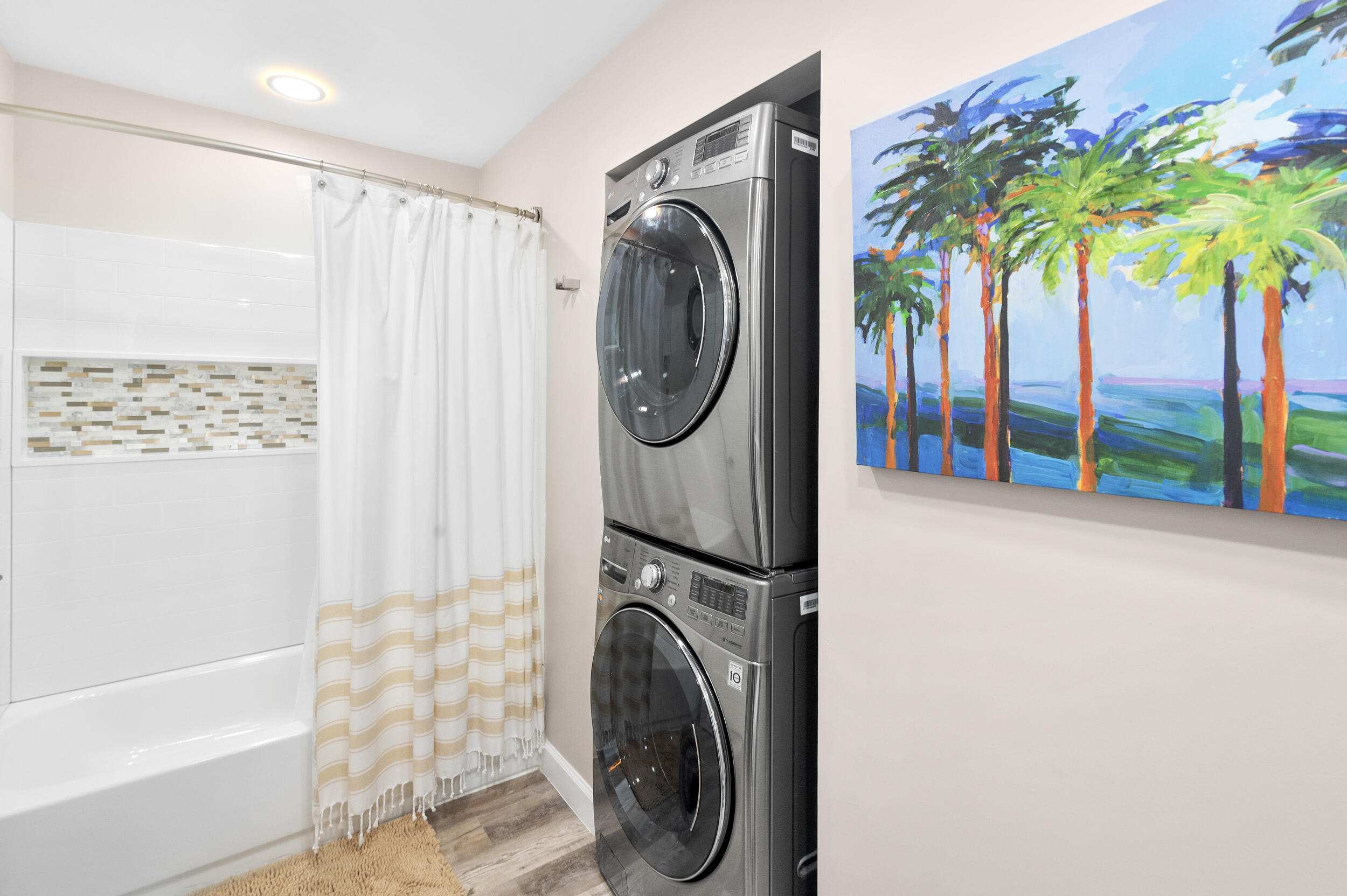 1601 S PALMWAY