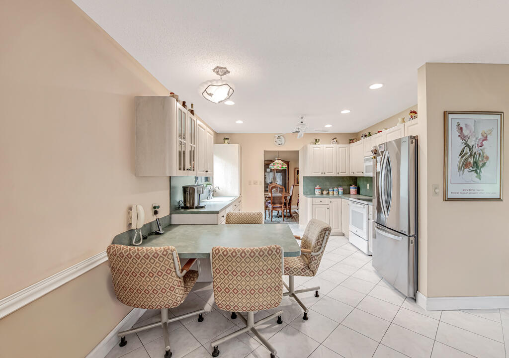 10301 GREENBRIAR Court