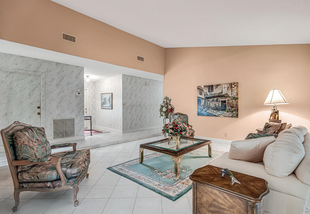 10301 GREENBRIAR Court