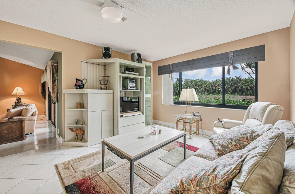 10301 GREENBRIAR Court