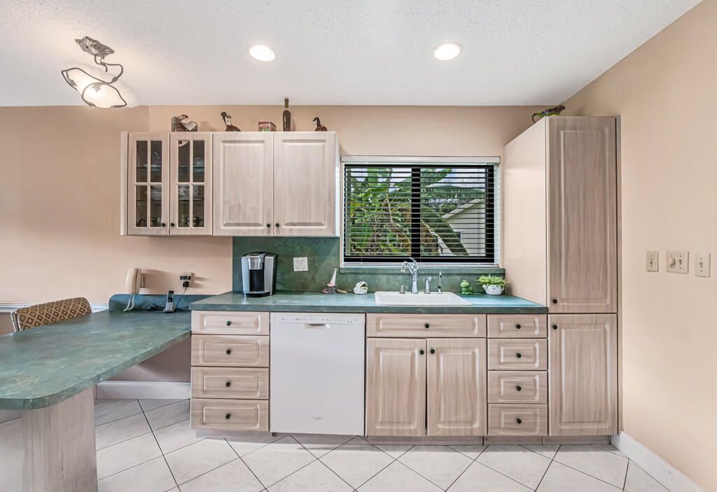 10301 GREENBRIAR Court