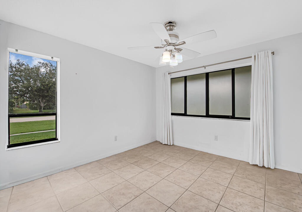 7828 ROBLE Lane