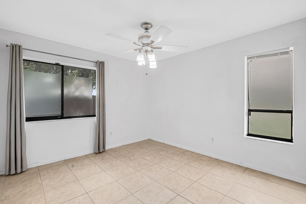 7828 ROBLE Lane