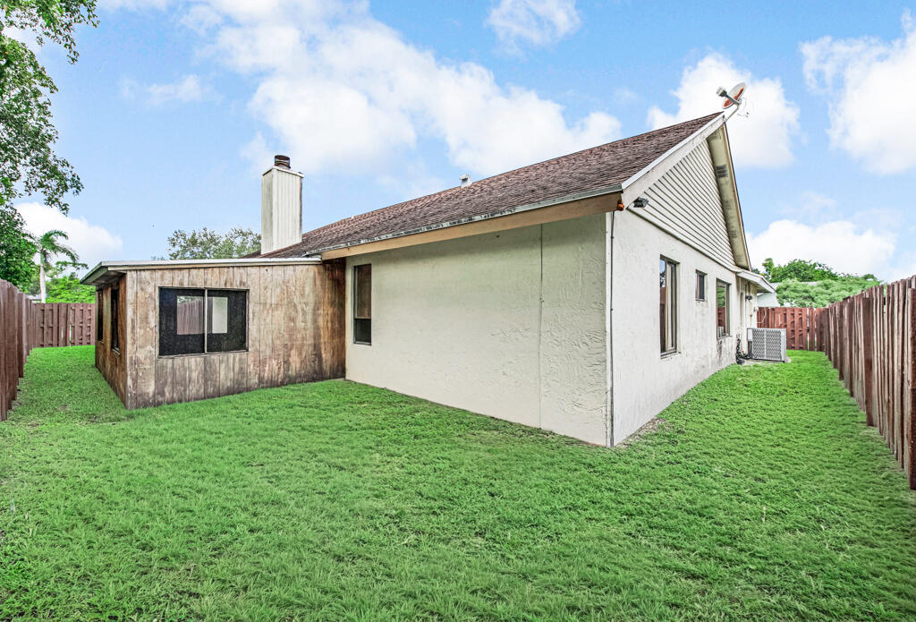 7828 ROBLE Lane