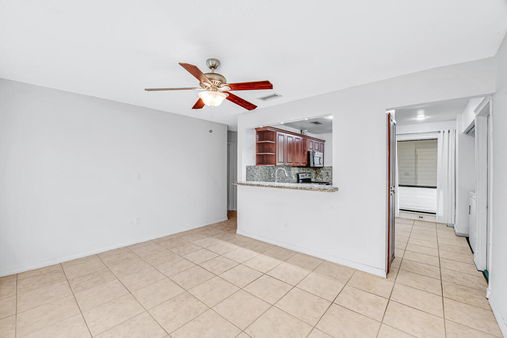 7828 ROBLE Lane