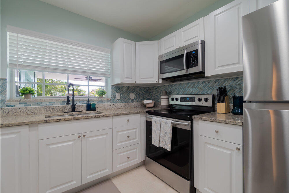 1424 Willow Road