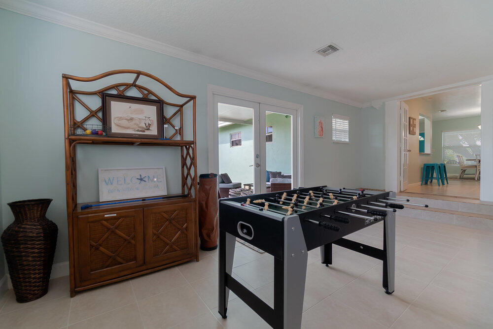 1424 Willow Road