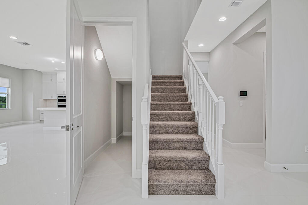 5440 Macoon Way